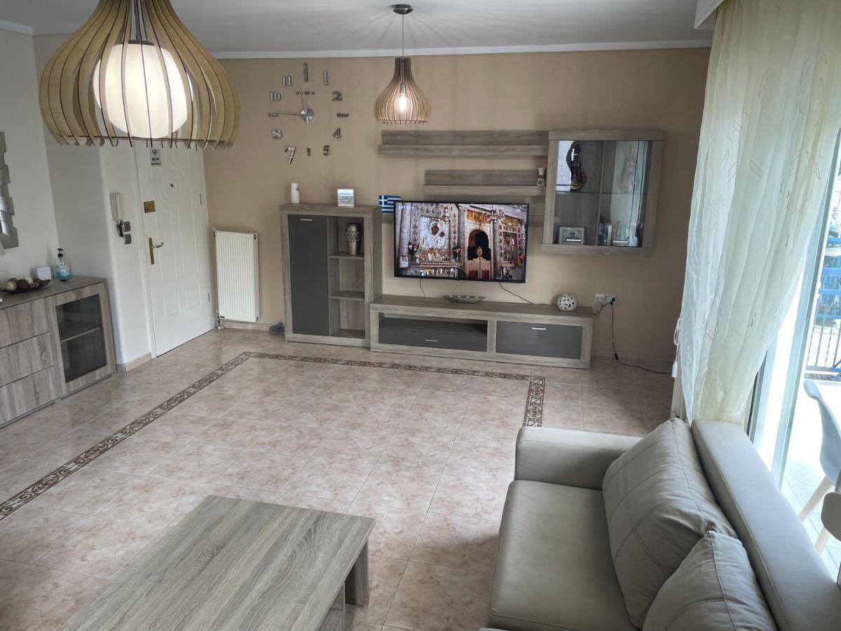 Lovely And Sunny Apartament 300M From Beach!! Peraía Esterno foto