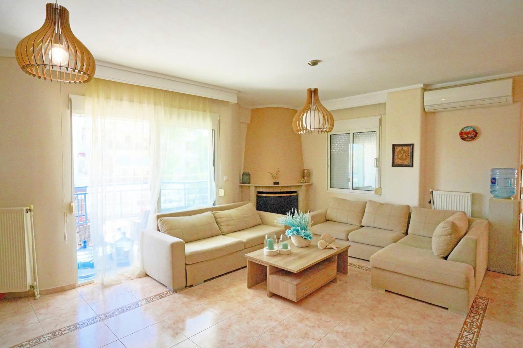 Lovely And Sunny Apartament 300M From Beach!! Peraía Esterno foto