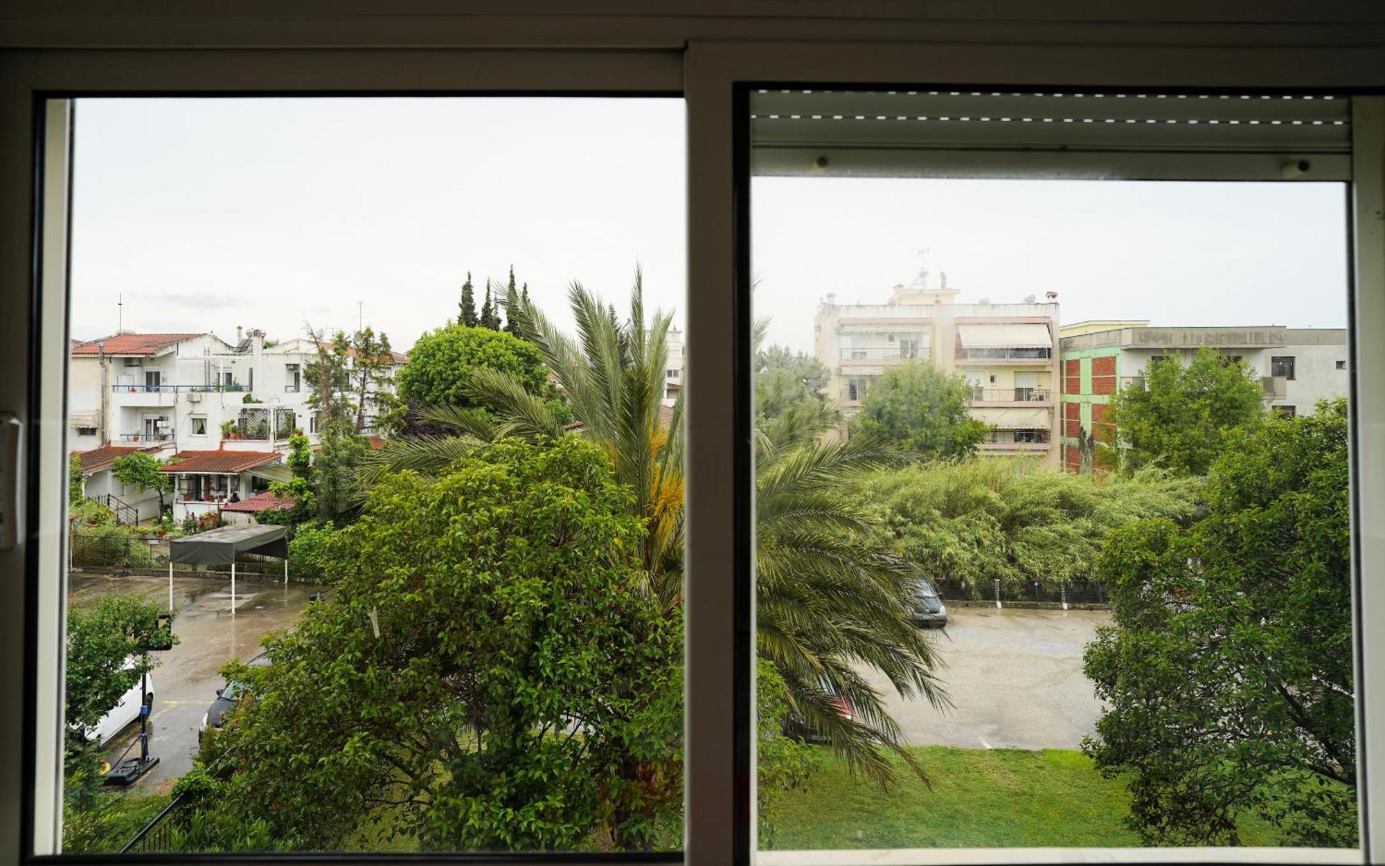 Lovely And Sunny Apartament 300M From Beach!! Peraía Esterno foto