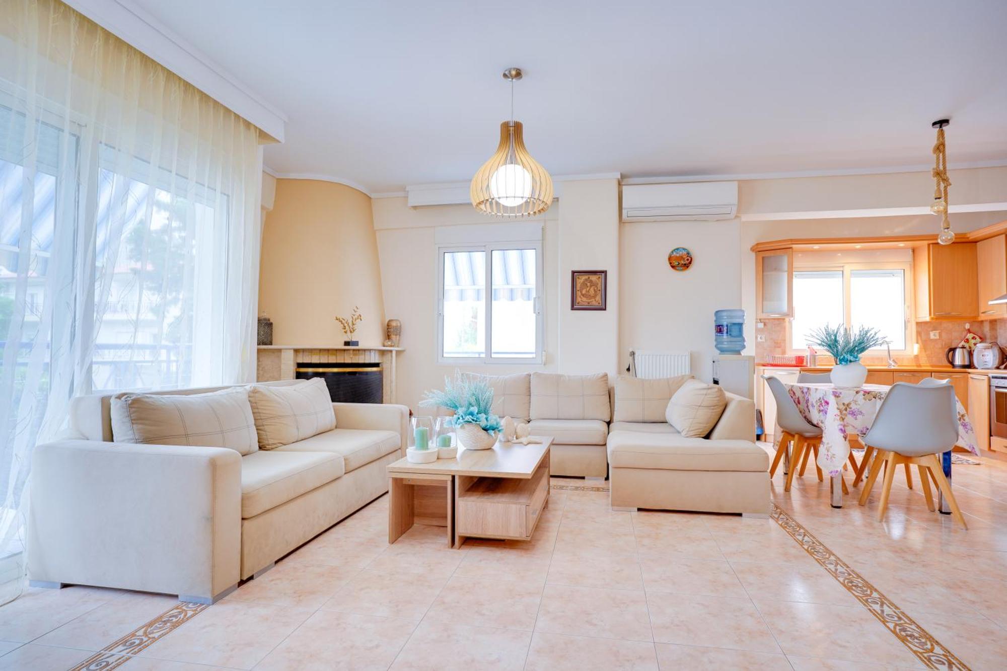 Lovely And Sunny Apartament 300M From Beach!! Peraía Esterno foto