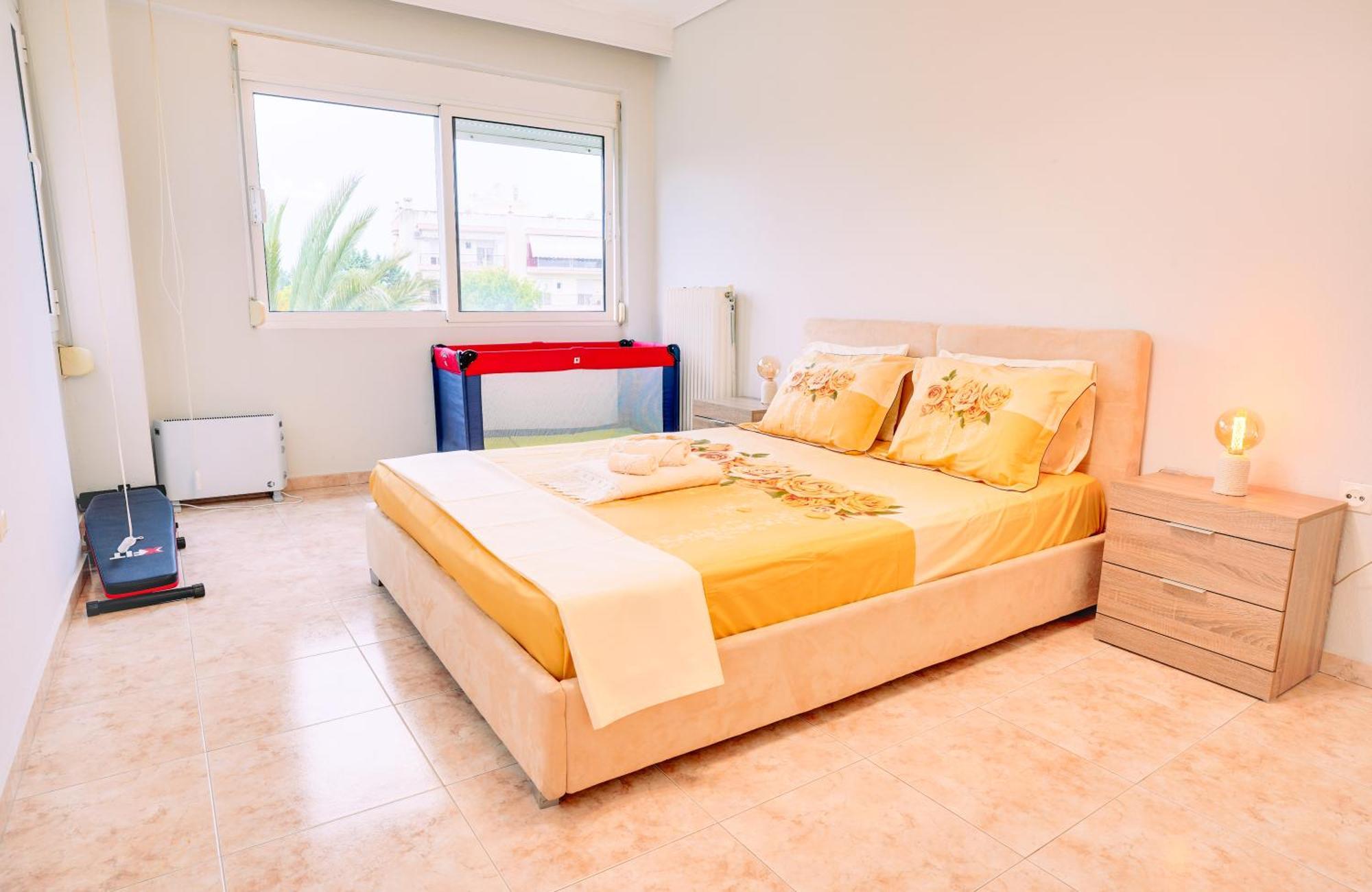 Lovely And Sunny Apartament 300M From Beach!! Peraía Esterno foto