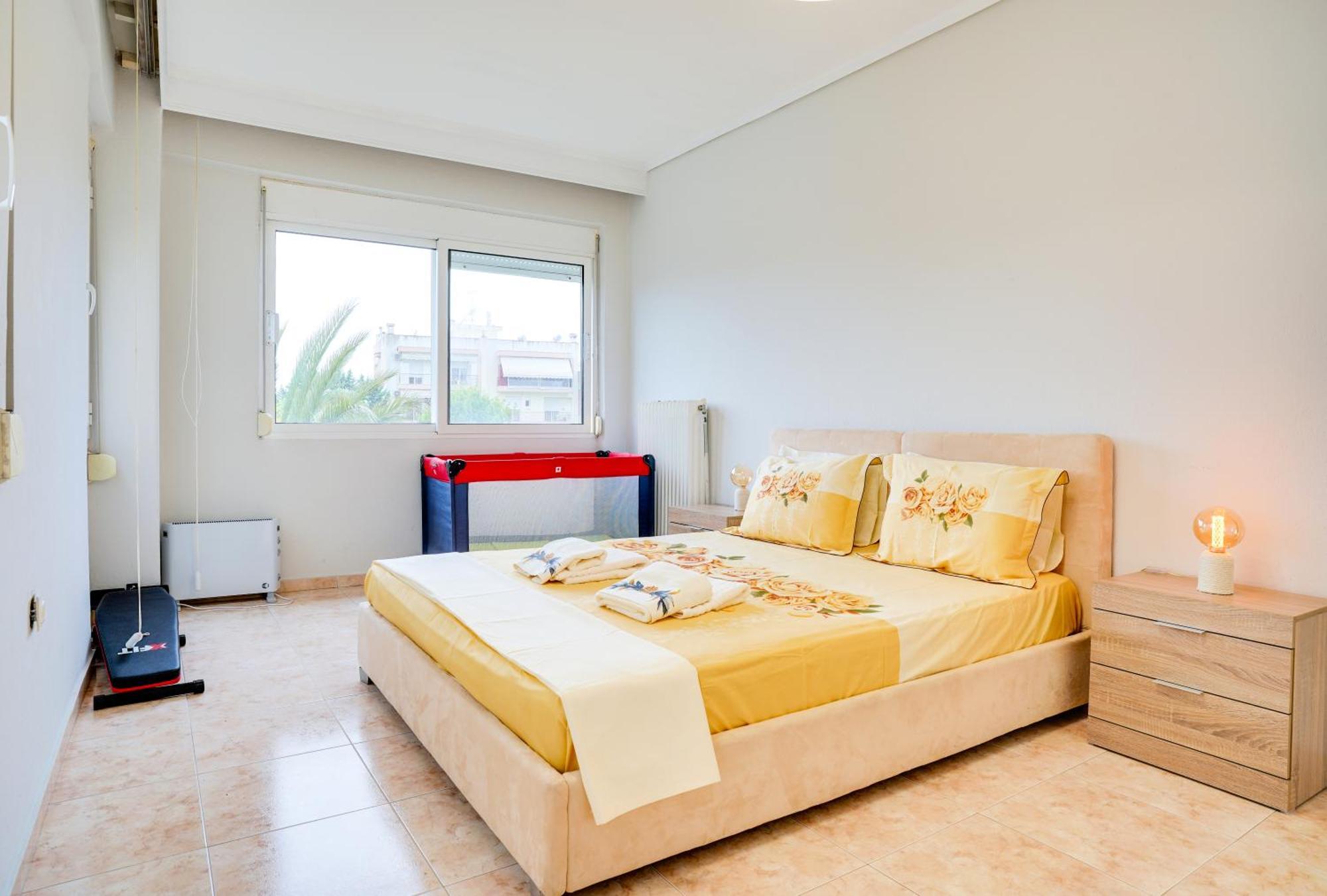 Lovely And Sunny Apartament 300M From Beach!! Peraía Esterno foto