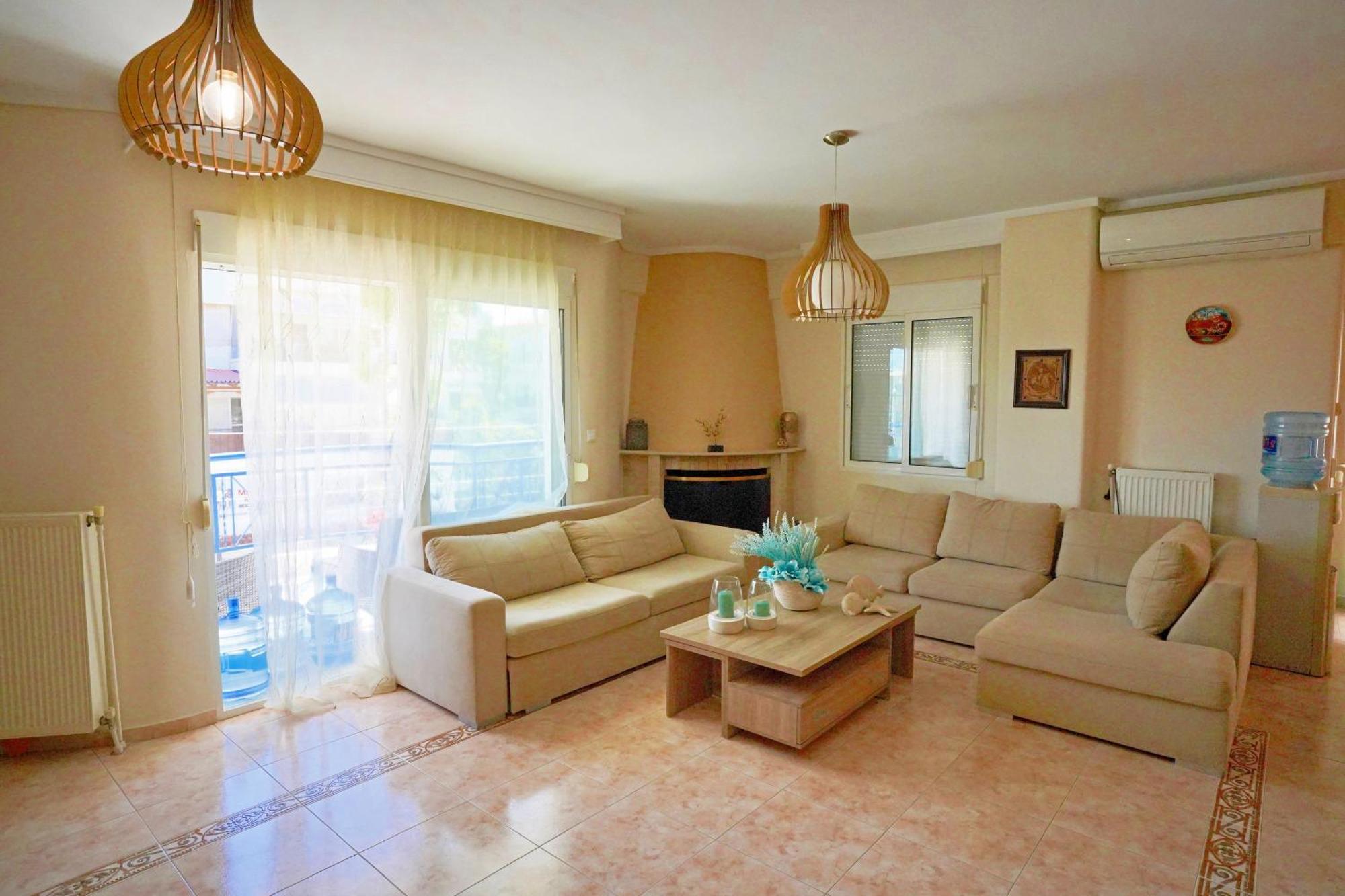 Lovely And Sunny Apartament 300M From Beach!! Peraía Esterno foto