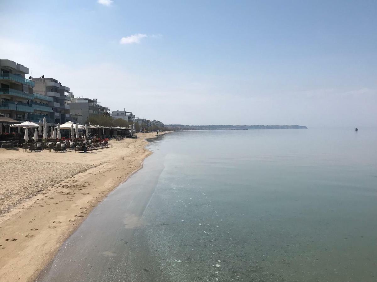 Lovely And Sunny Apartament 300M From Beach!! Peraía Esterno foto